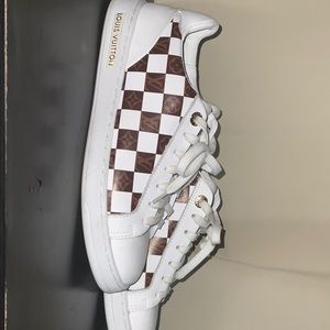 1A678R FRONTROW SNEAKER